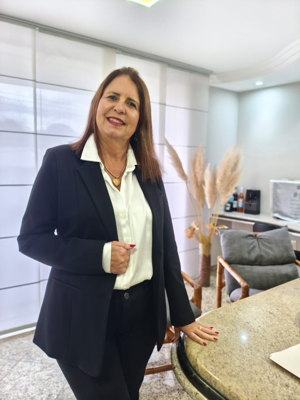 Ivana - Contadora com 30 anos de experiência